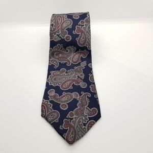 Mario Valentino silk tie navy blue with red and gray paisley 59 in long